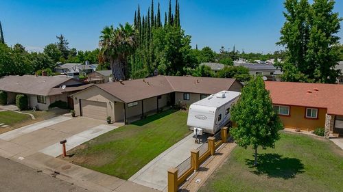 1877 18th St, Olivehurst, CA, 95961-4766 | Card Image