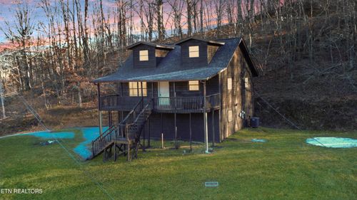 130 Fellowship Ln, Caryville, TN, 37714-4366 | Card Image