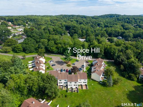 7-7 Spice Hill Dr, Wallingford, CT, 06492-4337 | Card Image