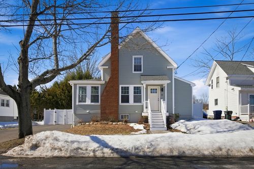 18 Wadsworth St, Danvers, MA, 01923-1954 | Card Image