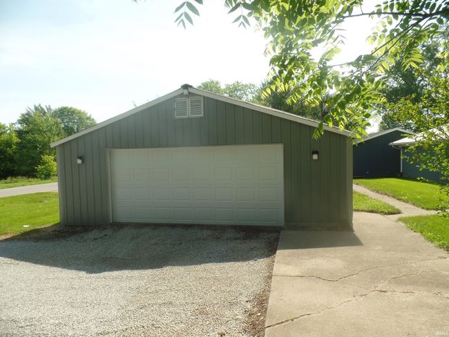195 W Minella St, House other with 2 bedrooms, 1 bathrooms and null parking in Lyons IN | Image 18