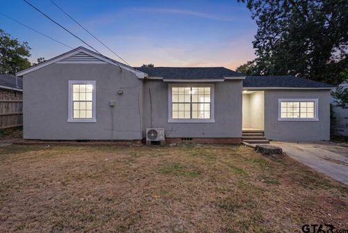 2318 Pine Burr Rd., Tyler, TX, 75702 | Card Image
