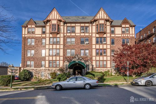apt-301-55 Randolph Pl, South Orange, NJ, 07079-3031 | Card Image