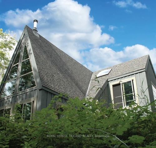 253 Elginfield Rd, North Middlesex, ON, N0M2N0 | Card Image