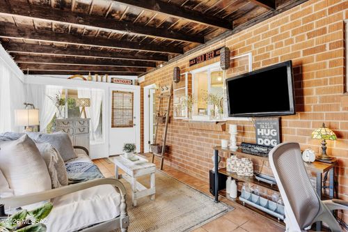 1424 N Jefferson Ave, Tucson, AZ, 85712-4227 | Card Image