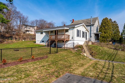 440 Saratoga St, Cohoes, NY, 12047-4625 | Card Image