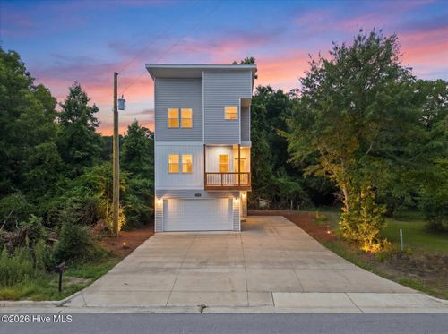 2326 Piney Green Rd, Midway Park, NC, 28544-1112 | Card Image