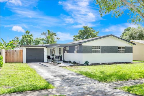 820 Nw 67th Ave, Margate, FL, 33063-4458 | Card Image