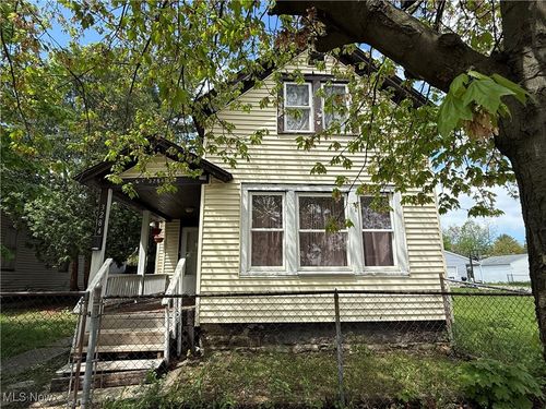 3284 W 50th St, Cleveland, OH, 44102-5838 | Card Image