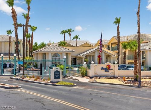 2070-3550 Bay Sands Dr, Laughlin, NV, 89029-1317 | Card Image