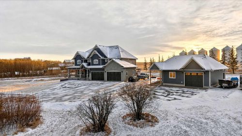 402017 23 St W, Foothills, AB, T1S6A7 | Card Image