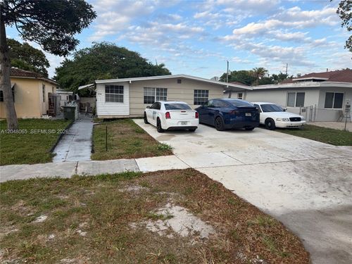 1-2-34 Sw 5th St, Hallandale Beach, FL, 33009-6319 | Card Image