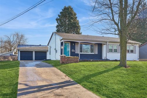 904 E 14th Street S, Newton, IA, 50208 | Card Image