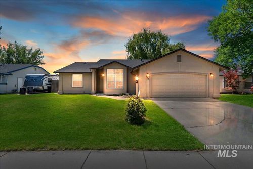 655 W Waterbury Dr, Meridian, ID, 83646-7518 | Card Image