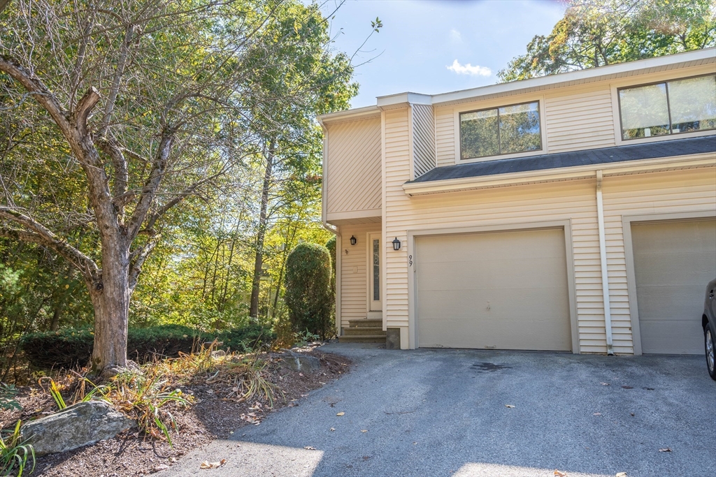 Samuel Dr, North Grafton, MA 01536