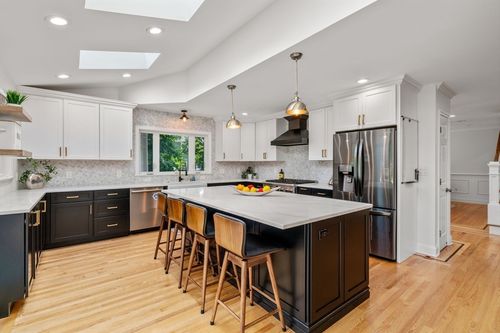 b-53 W Plain St, Wayland, MA, 01778 | Card Image