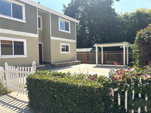 1688 Locust St, Pasadena, CA, 91101-1655 | Card Image