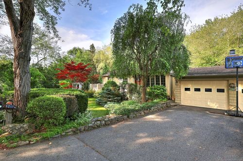 1288 Old Northfield Rd, Thomaston, CT, 06787-1104 | Card Image