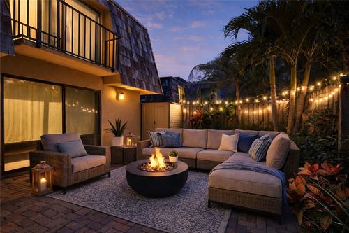 5c-350 E Waverly Place, Vero Beach, FL, 32960 | Card Image