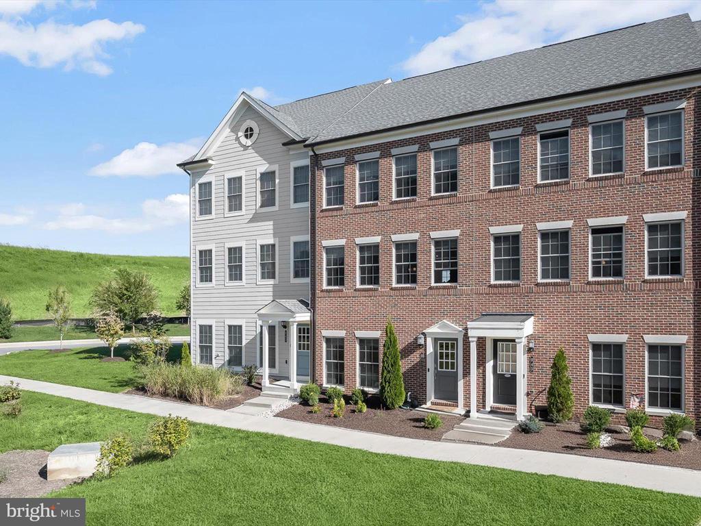 Sperry Way, Sykesville, MD 21784