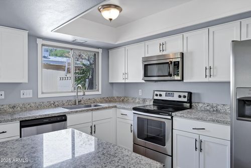 14 E Hermosa Dr, Tempe, AZ, 85282-4924 | Card Image