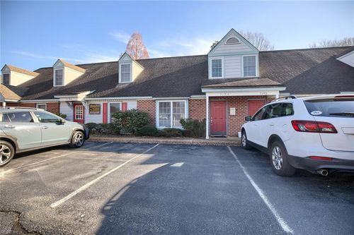 7194 Chapman Dr, Hayes, VA, 23072-3416 | Card Image