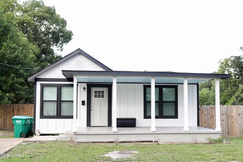 2200 19th Ave, Gulfport, MS, 39501-4745 | Card Image