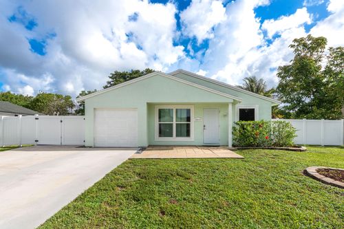 10117 Mikado Ln, Royal Palm Beach, FL, 33411-3154 | Card Image