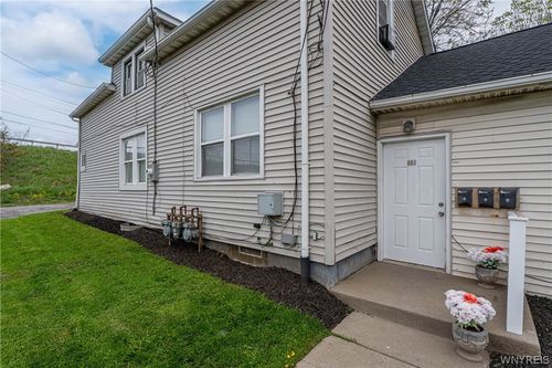 111 Pinehurst Ave, Cheektowaga, NY, 14225-3317 | Card Image