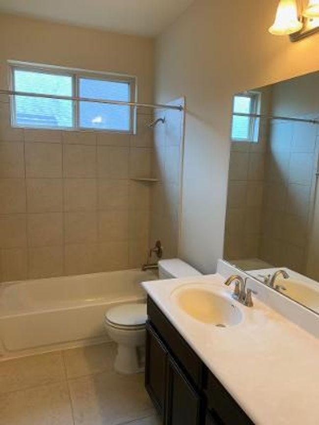 Hall Bath | Image 14