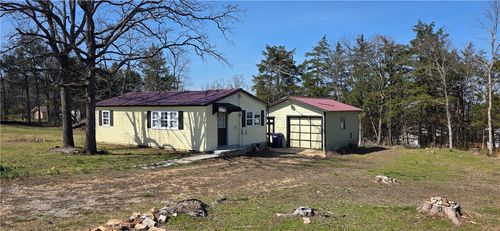 111 W Airport Rd, Diamond City, AR, 72644-9529 | Card Image
