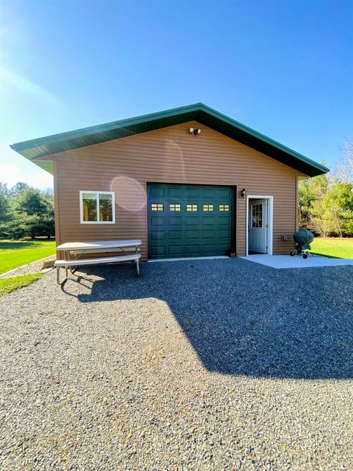 170326 Irvings Way, Rosholt, WI, 54473-6704 | Card Image