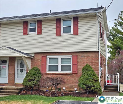 1632 Main Street, North Catasauqua Bor, PA, 18032 | Card Image