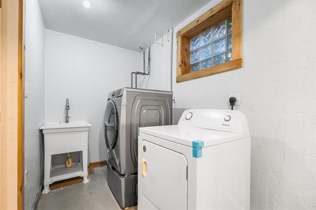 202 Reiber Rd, House other with 3 bedrooms, 3 bathrooms and 2 parking in RENFREW PA | Image 22
