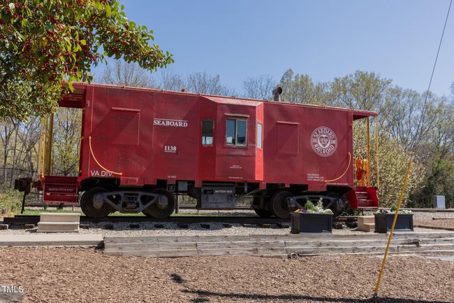 Seaboard Street caboose | Image 31