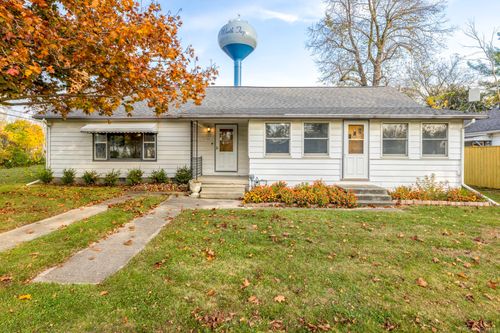 7261 Dogwood Rd, Lexington, MI, 48450-8995 | Card Image