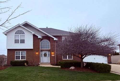 24504 Arrowhead Dr, Manhattan, IL, 60442-1454 | Card Image