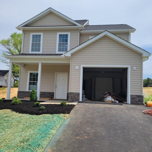 5510 New Pleasant Way, Salem, VA, 24153-5812 | Card Image