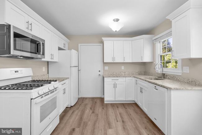 203 Watts Branch Pkwy, House other with 4 bedrooms, 3 bathrooms and null parking in ROCKVILLE MD | Image 13
