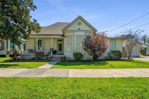 636 Cleveland St, Lake Charles, LA, 70601-5376 | Card Image
