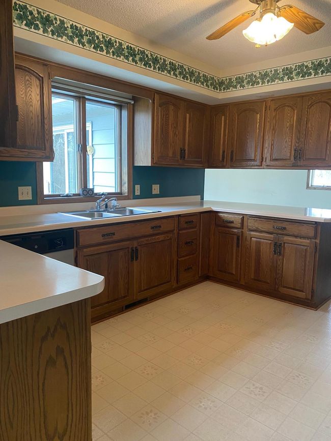 Kitchen | Image 7