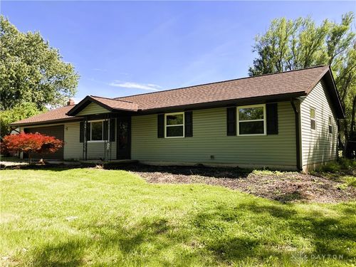 3777 Old 35, Xenia, OH, 45385-9623 | Card Image