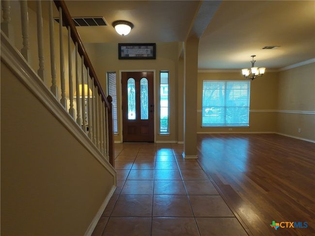 Front Entry | Image 15