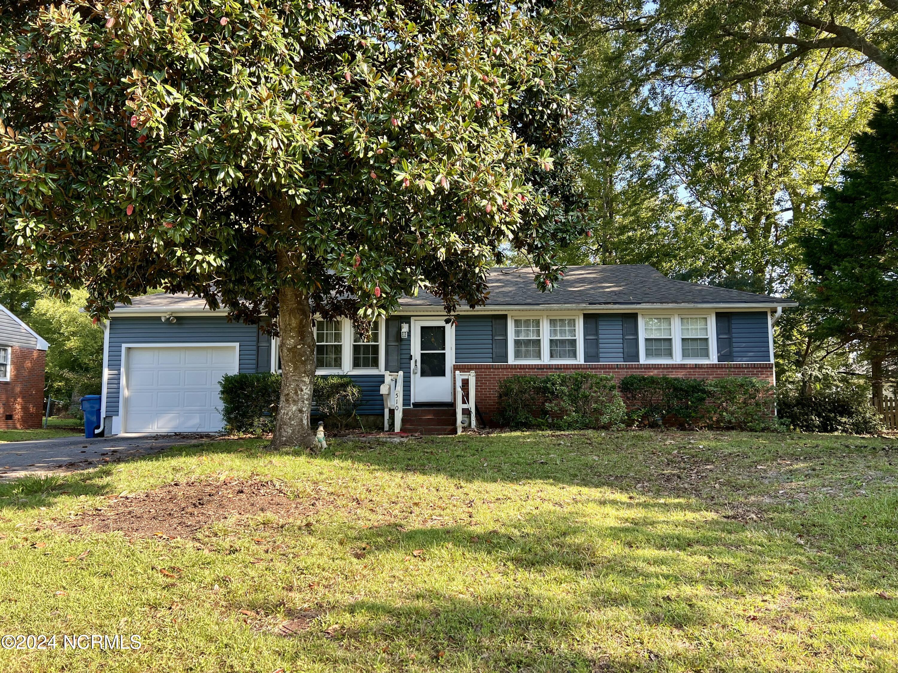 Sioux Dr, Jacksonville, NC 28540