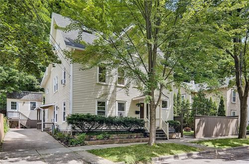 135 Linn St, Ithaca, NY, 14850-3759 | Card Image