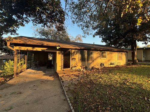 703 S 32nd St, Temple, TX, 76501-6222 | Card Image