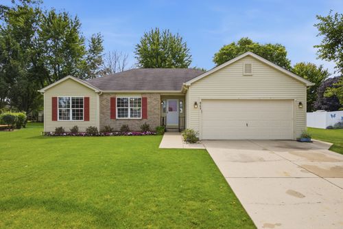 605 Tanglewood Trl, McHenry, IL, 60050-5979 | Card Image