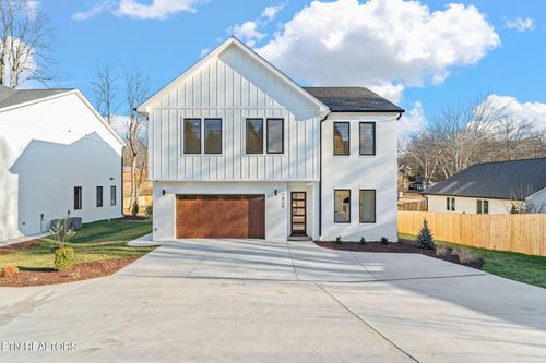 7826 S Northshore Dr, Knoxville, TN, 37919-8461 | Card Image