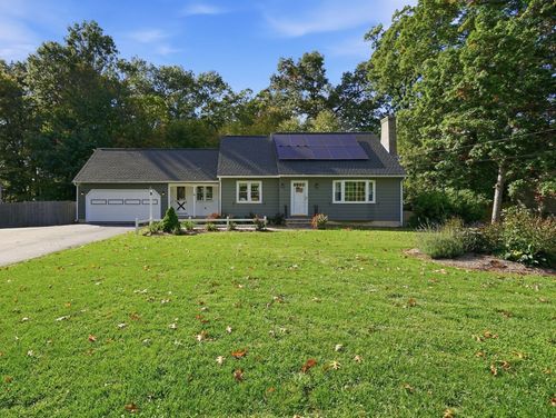3 Lance Ln, Wilbraham, MA, 01095-1407 | Card Image