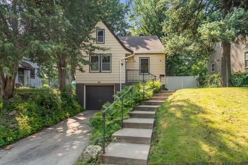 40 Belvidere St W, Saint Paul, MN, 55107-3306 | Card Image